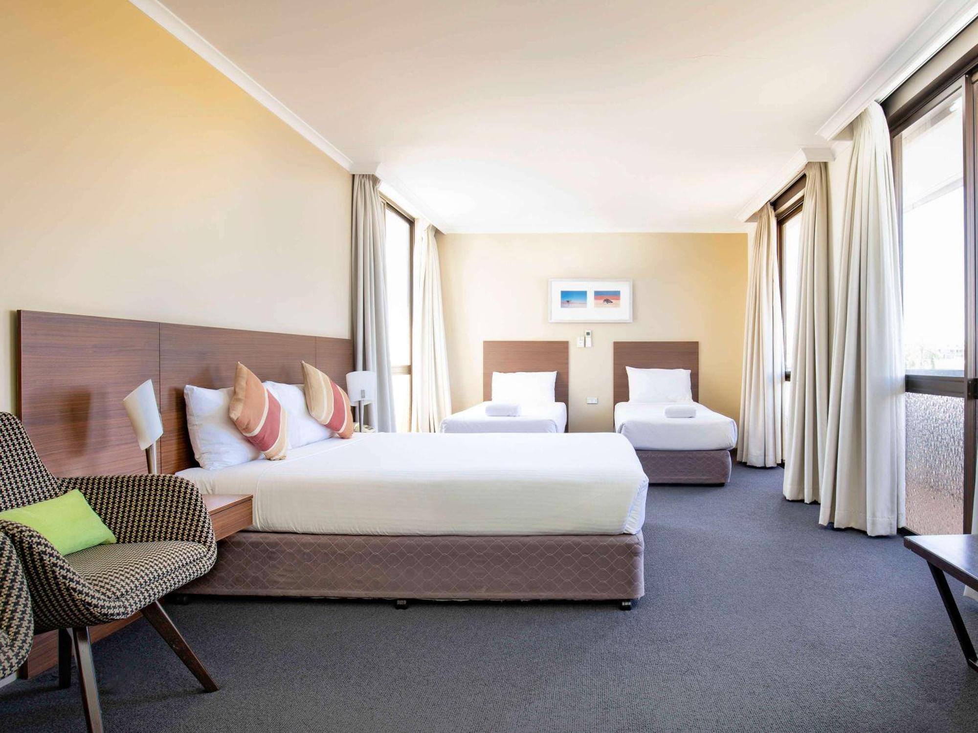 Ibis Styles Mt Isa Verona Mount Isa Ngoại thất bức ảnh